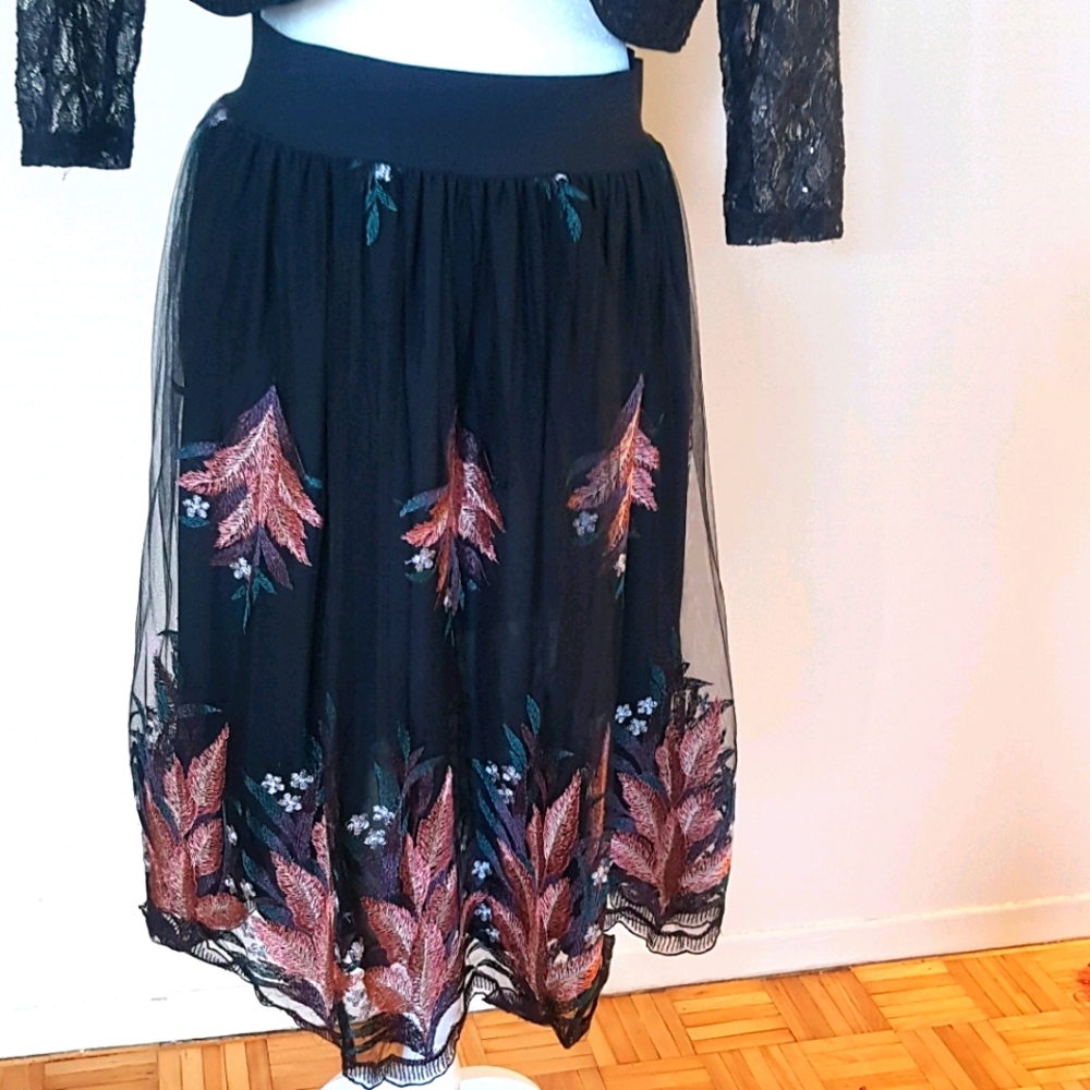 Gorgeous Italian Embroidered  Skirt